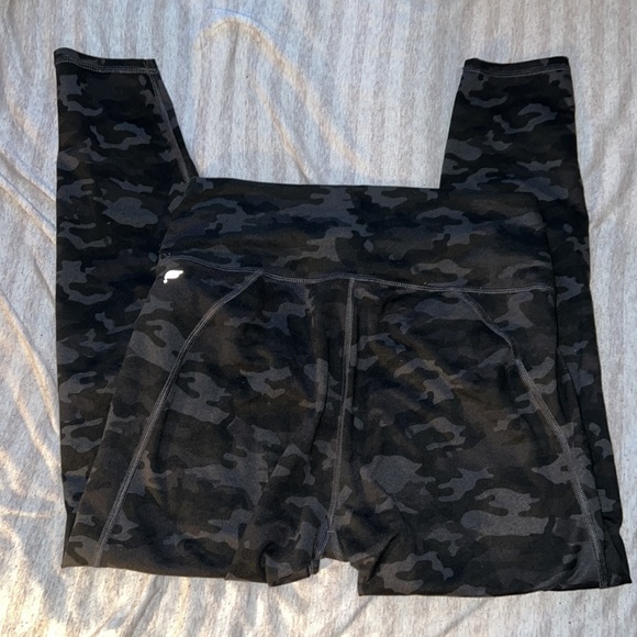 Dark Camo Fabletic Legging - Picture 5 of 5
